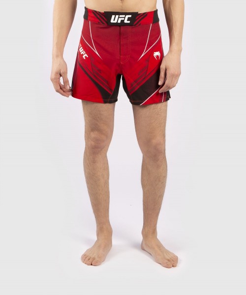 Venum UFC Fight Night Pro Line Fightshorts - red L