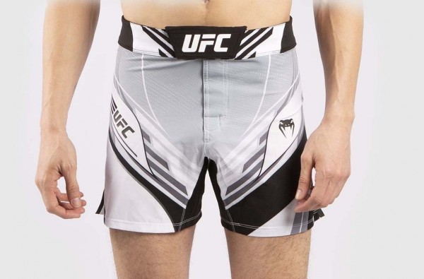 Venum UFC Fight Night Pro Line Fit Fightshorts - white S