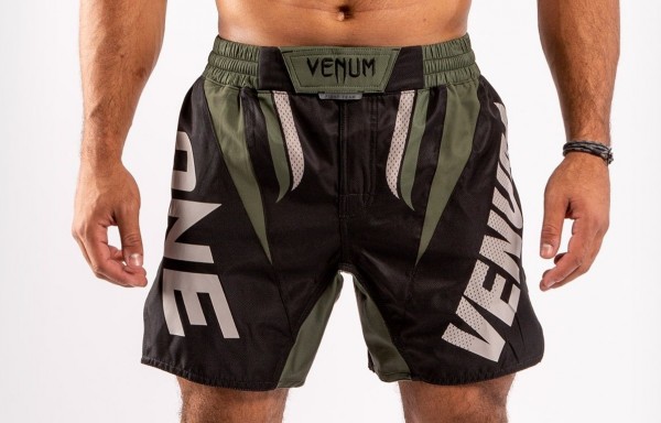 Venum ONE FC2 Fightshorts - Black/ Khaki S