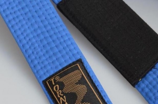 BJJ Gürtel blau, schwarzer Balken